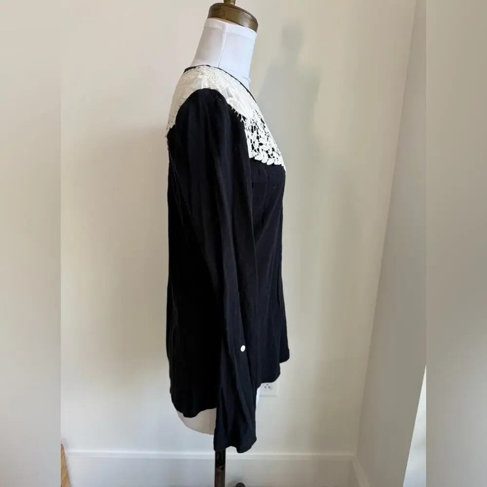 ANTHROPOLOGIE MEADOW RUE BLACK AND WHITE LACE LONG SLEEVE TOP SMALL